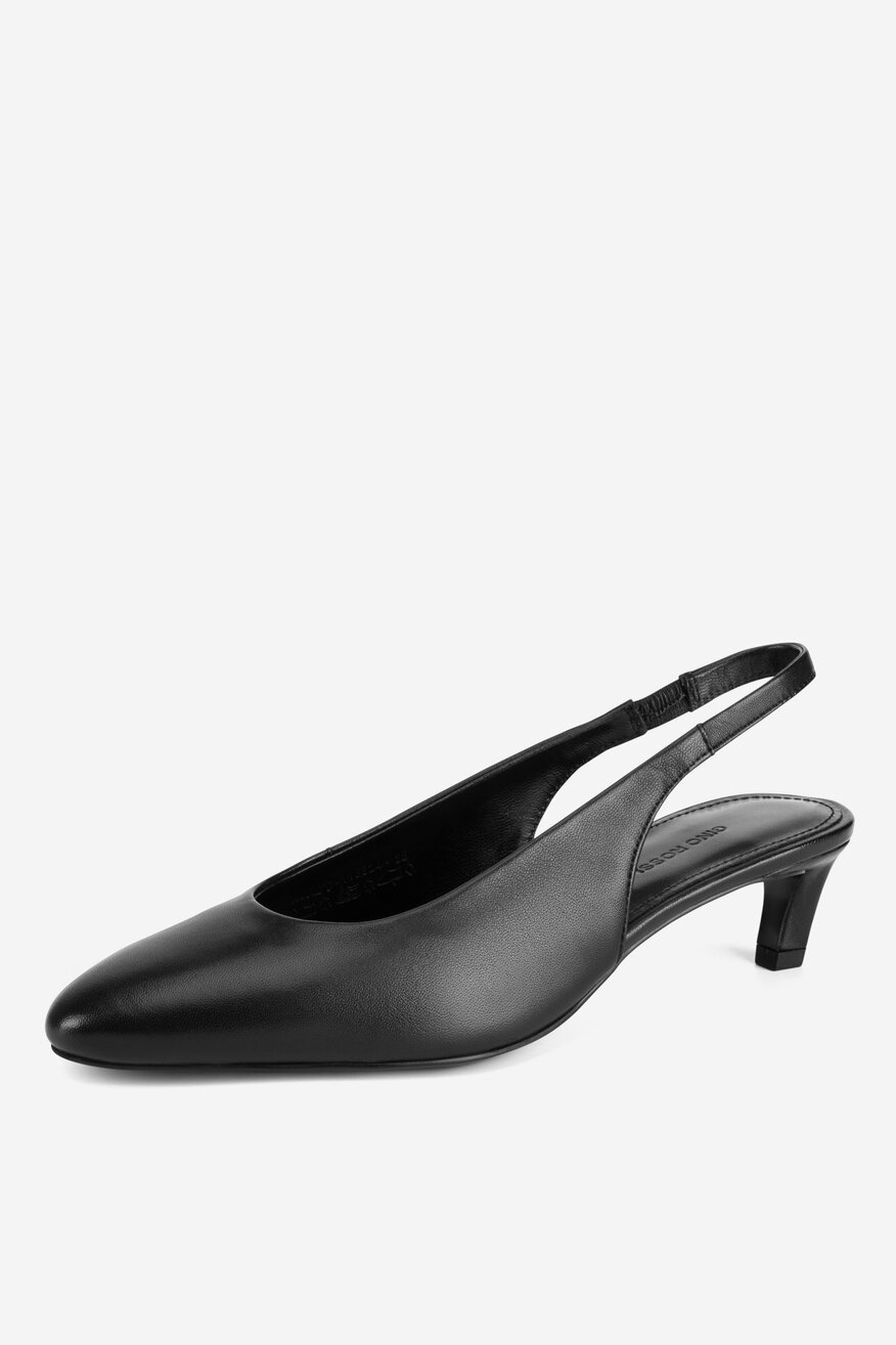 Czółenka skórzane