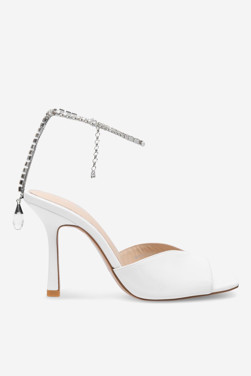 Sandały na szpilce