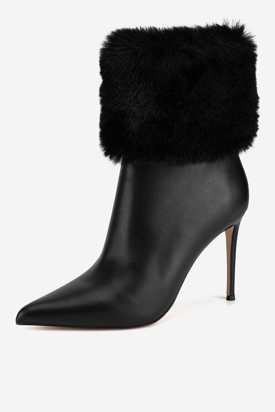 Botki skórzane na szpilce