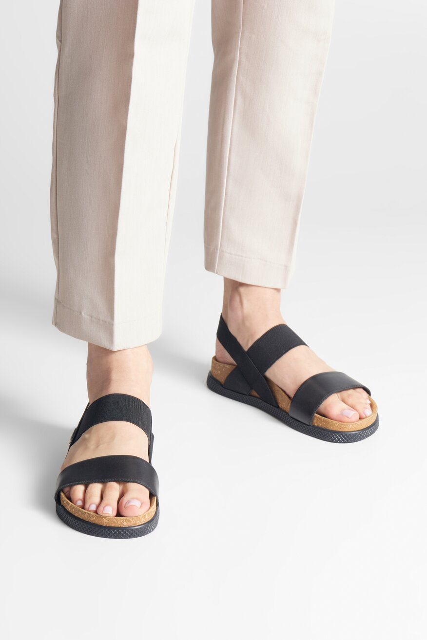 Sandały skórzane płaskie