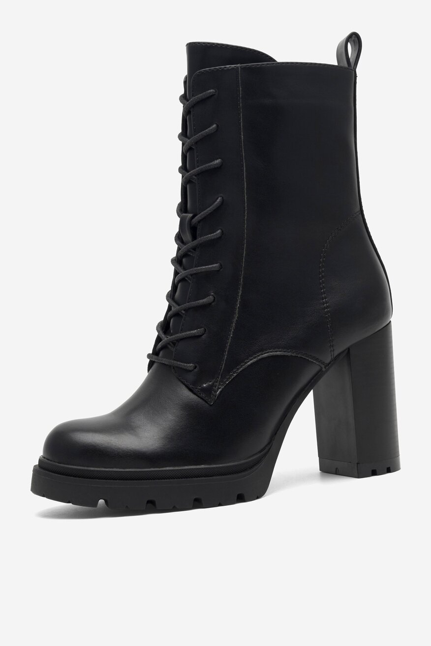 Trzewiki na słupku ocieplane