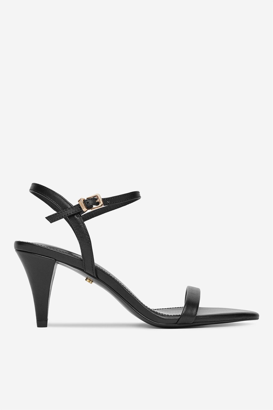 Sandały skórzane na obcasie