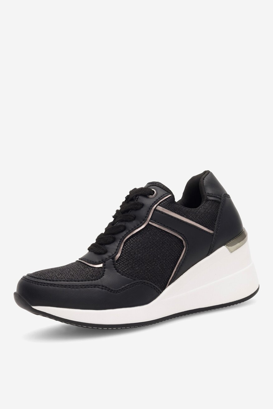 Sneakersy na koturnie