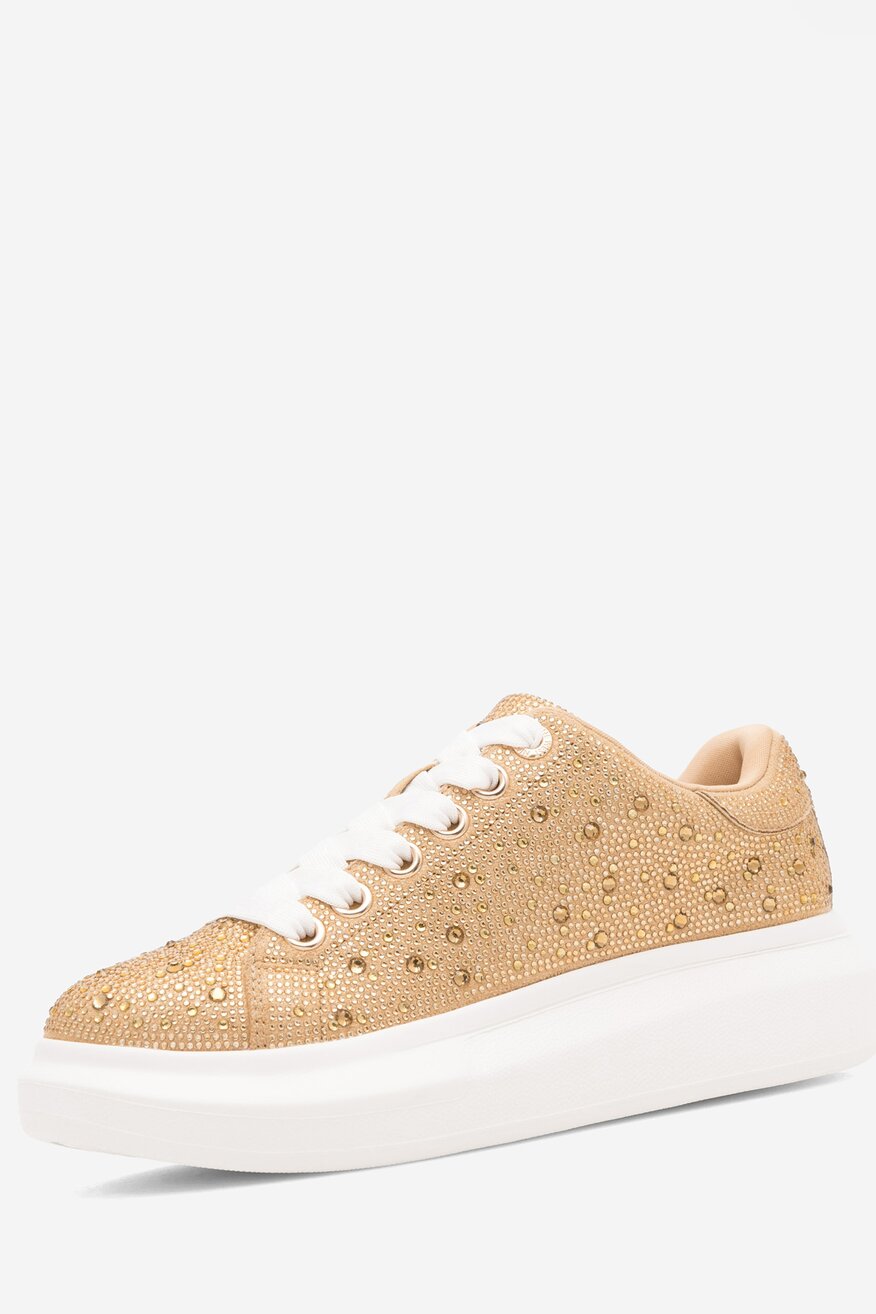 Sneakersy na platformie