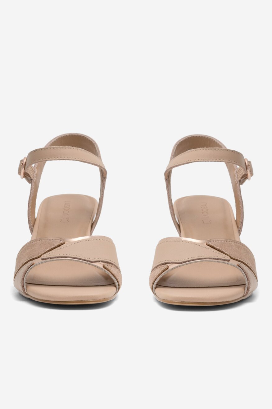 Sandały skórzane na słupku