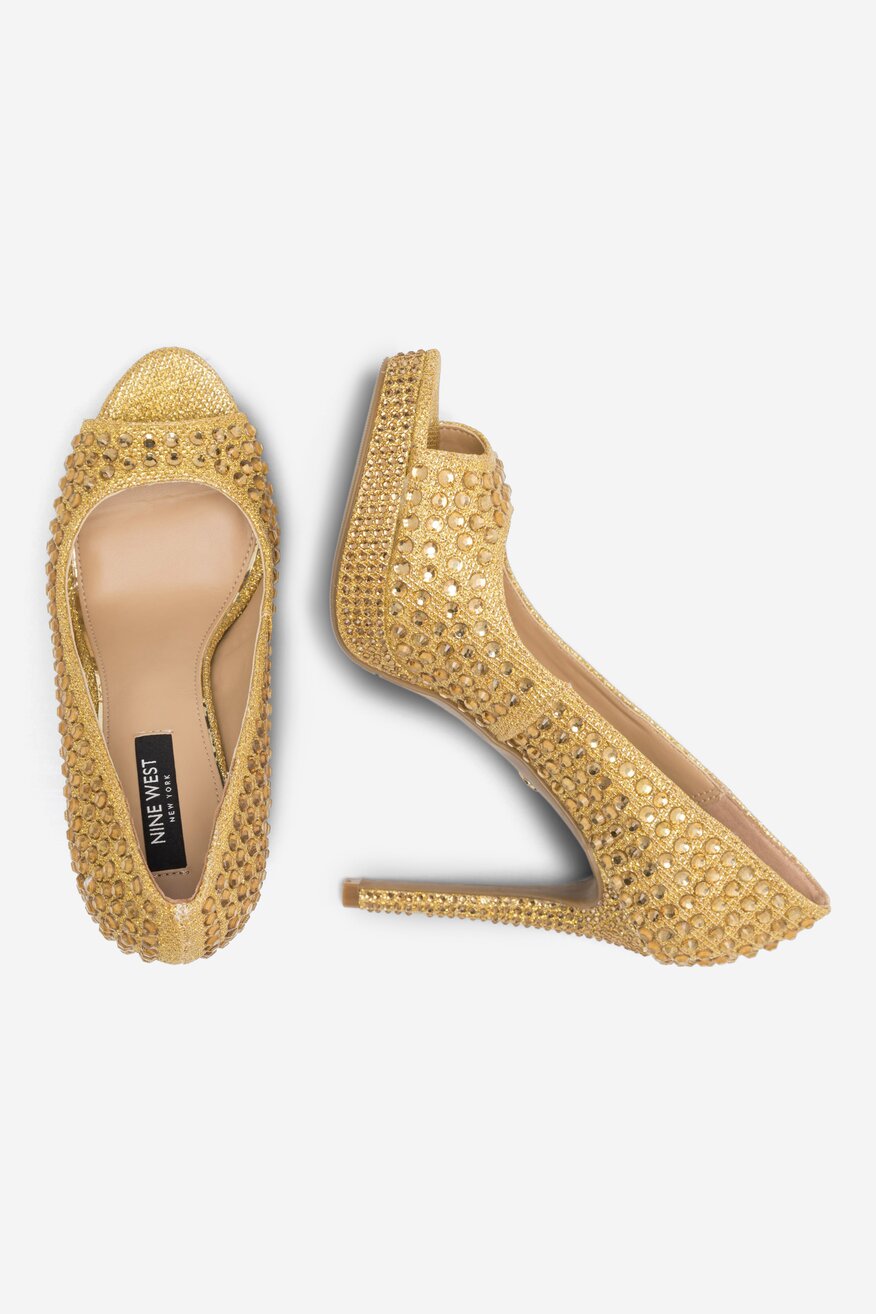 Czółenka na szpilce i platformie