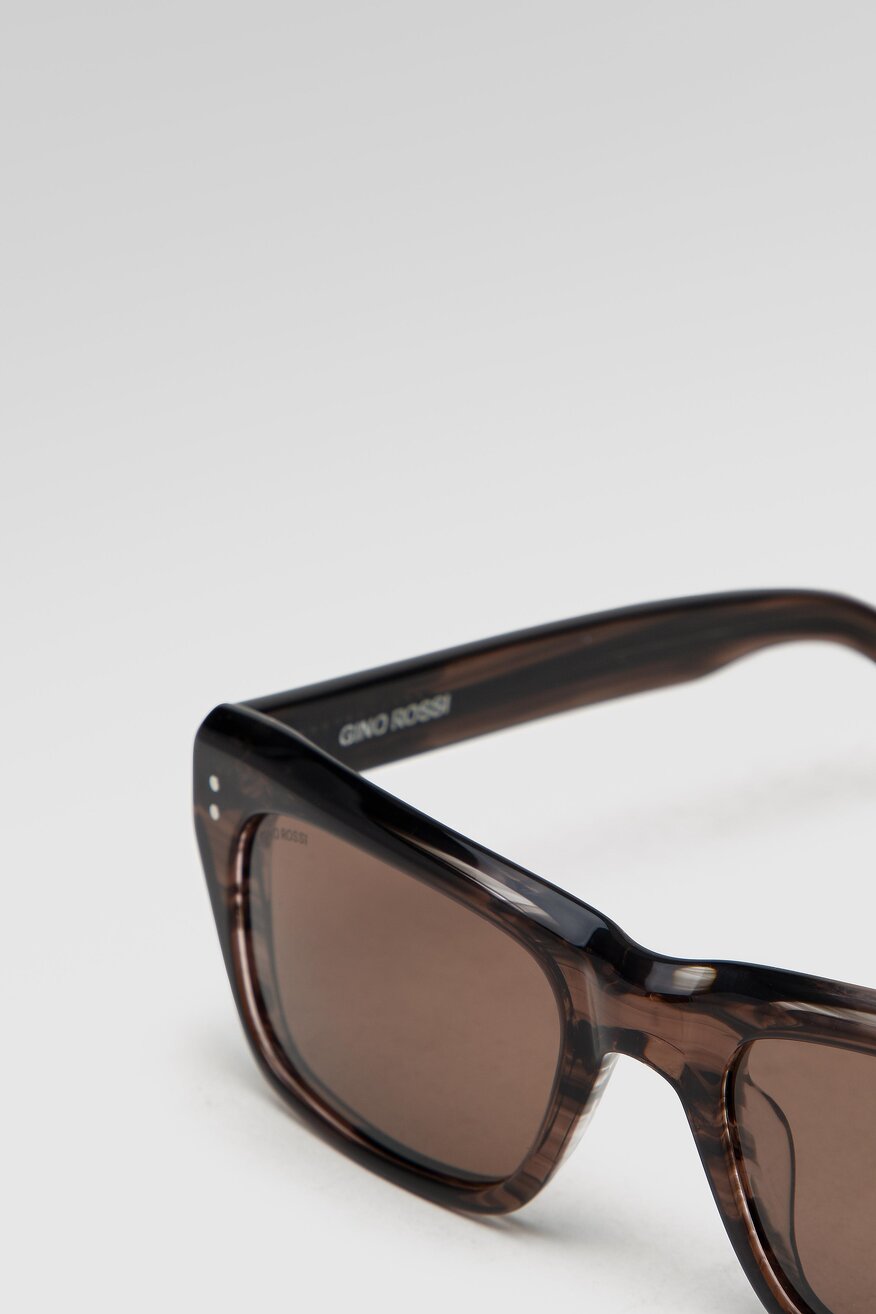 Okulary przeciwsłoneczne brązowe