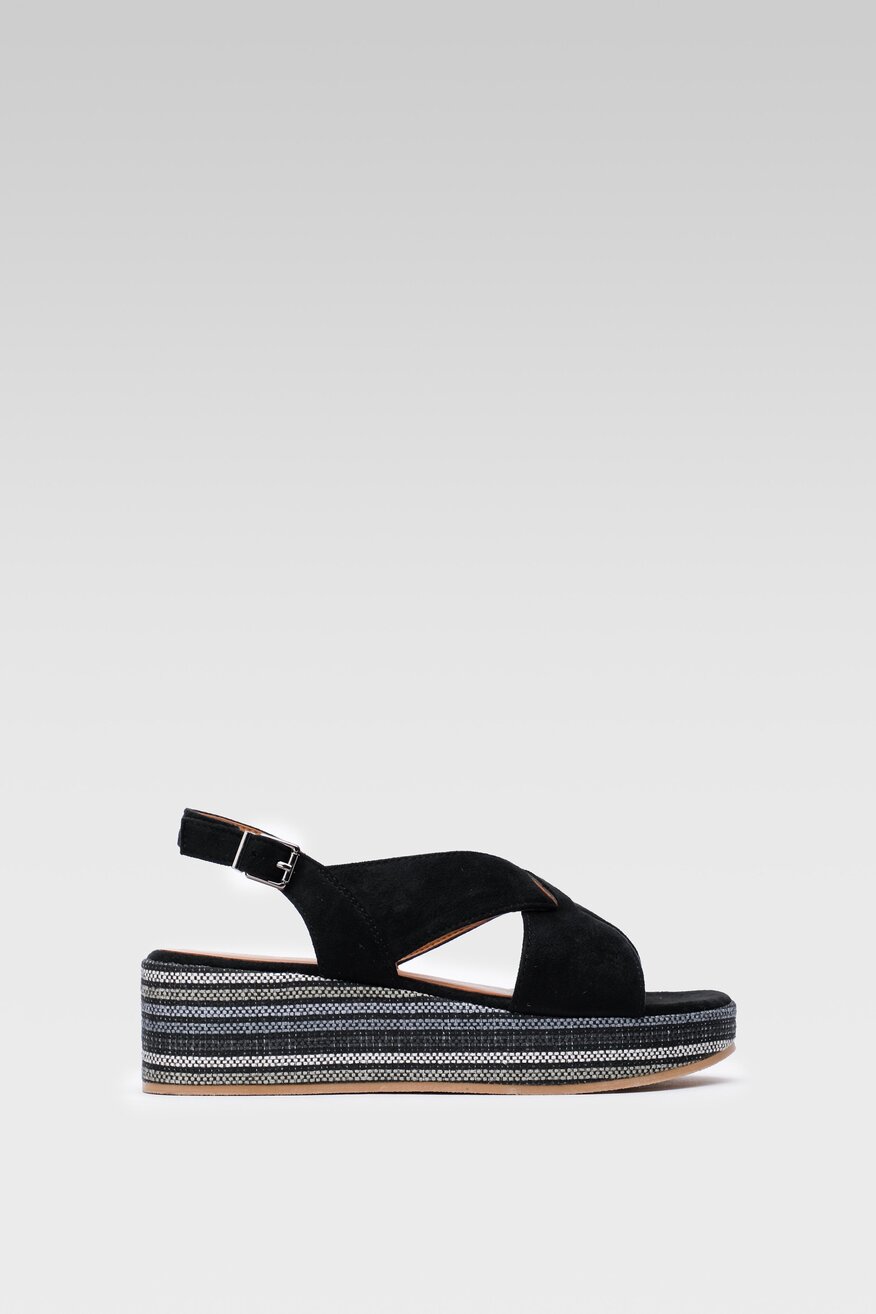 Sandały na platformie