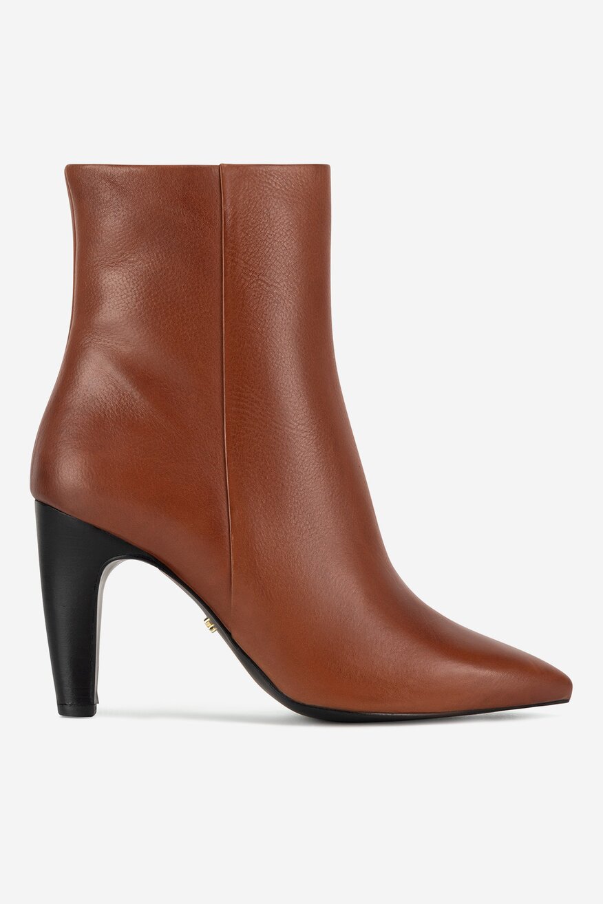 Botki skórzane na słupku