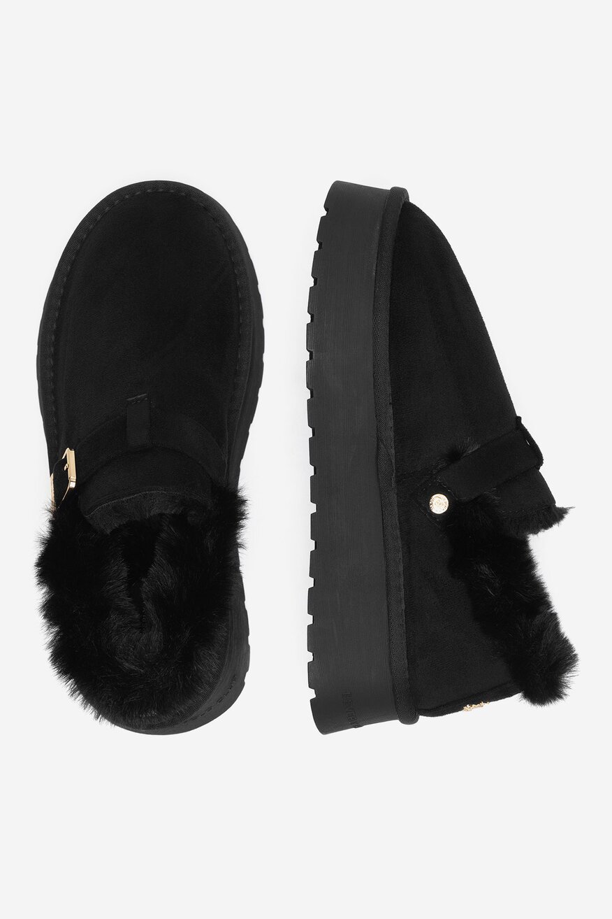 Kapcie na platformie