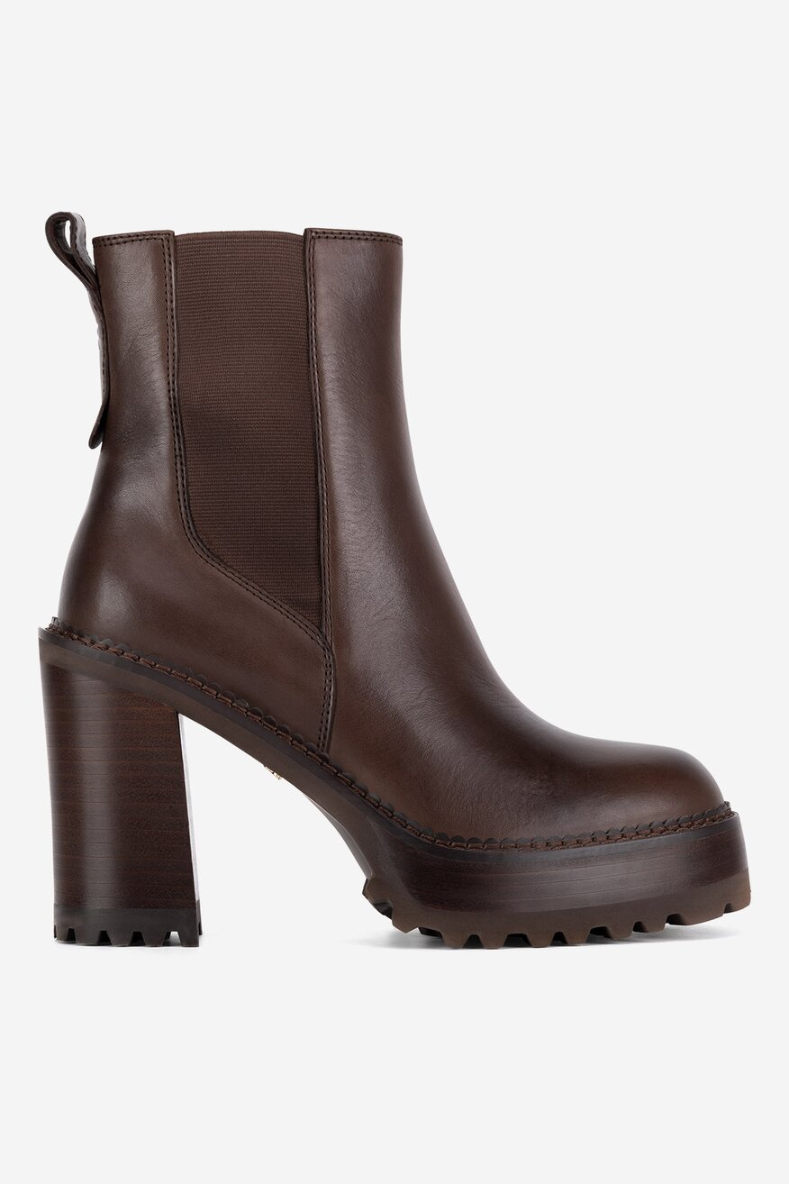 Botki skórzane na słupku
