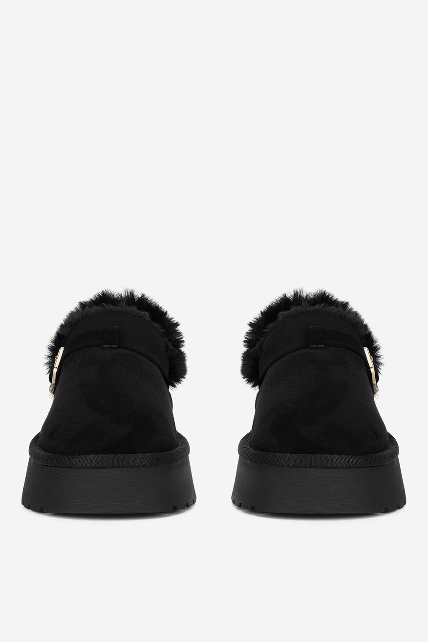 Kapcie na platformie