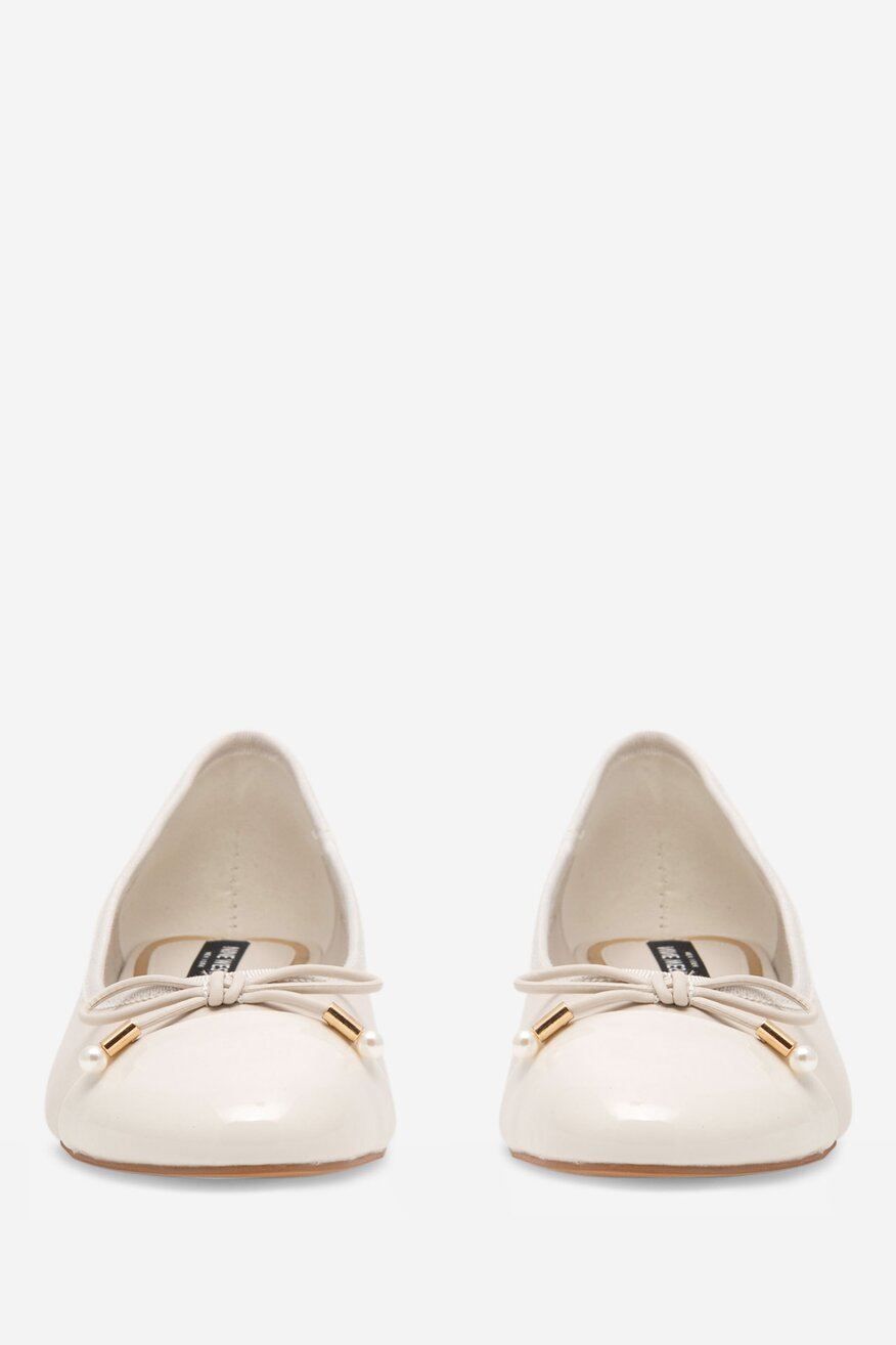 Czółenka na słupku