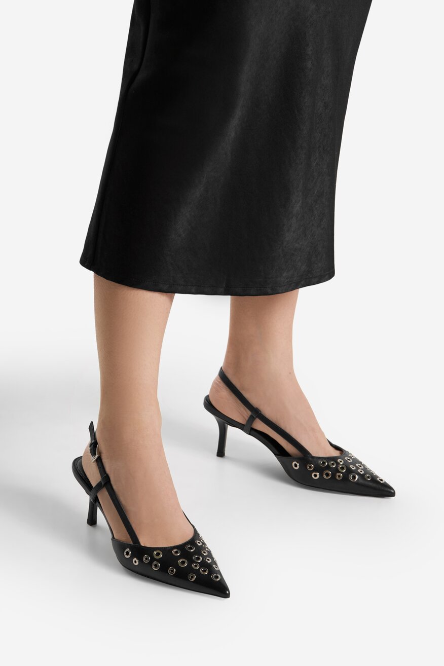 Czółenka skórzane