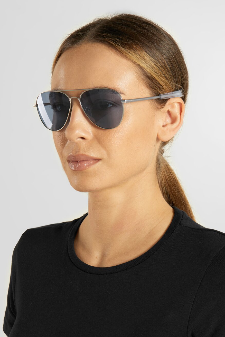 Okulary przeciwsłoneczne z filtrem UV-2