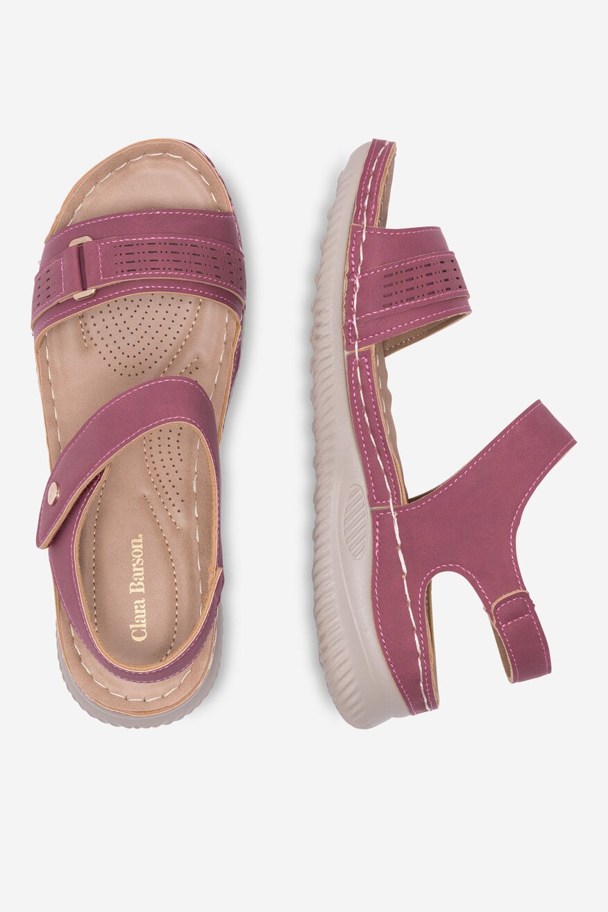 Sandały na koturnie