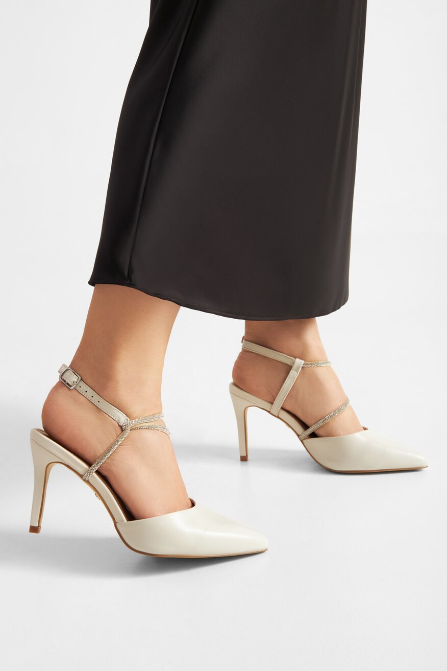 Czółenka skórzane na szpilce