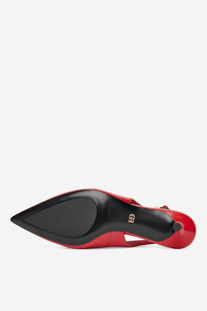 Czółenka skórzane