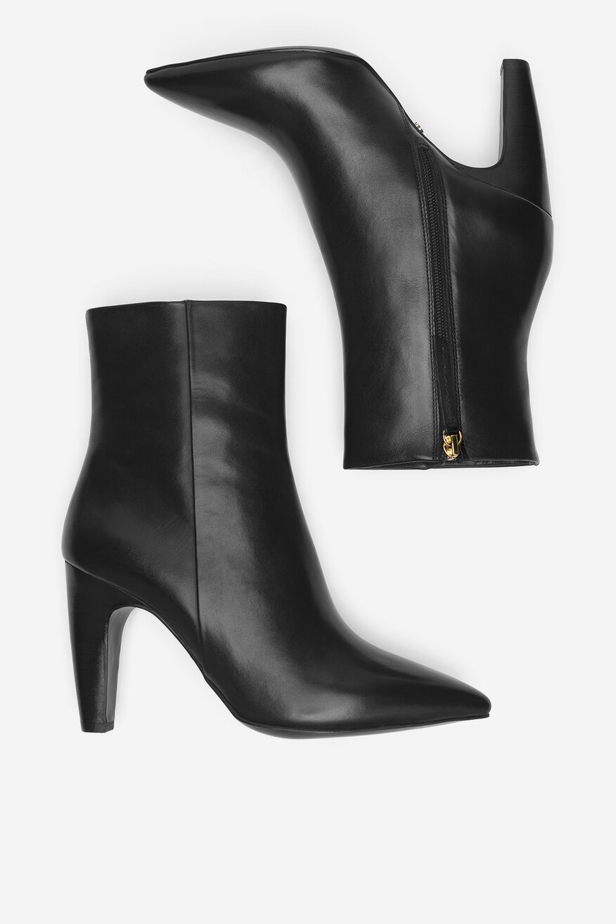 Botki skórzane na słupku