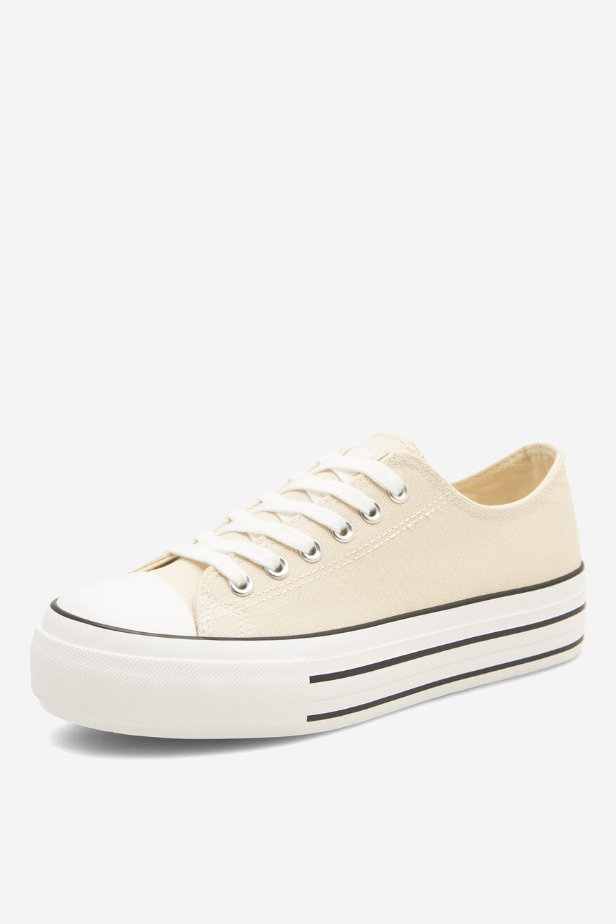 Trampki na platformie