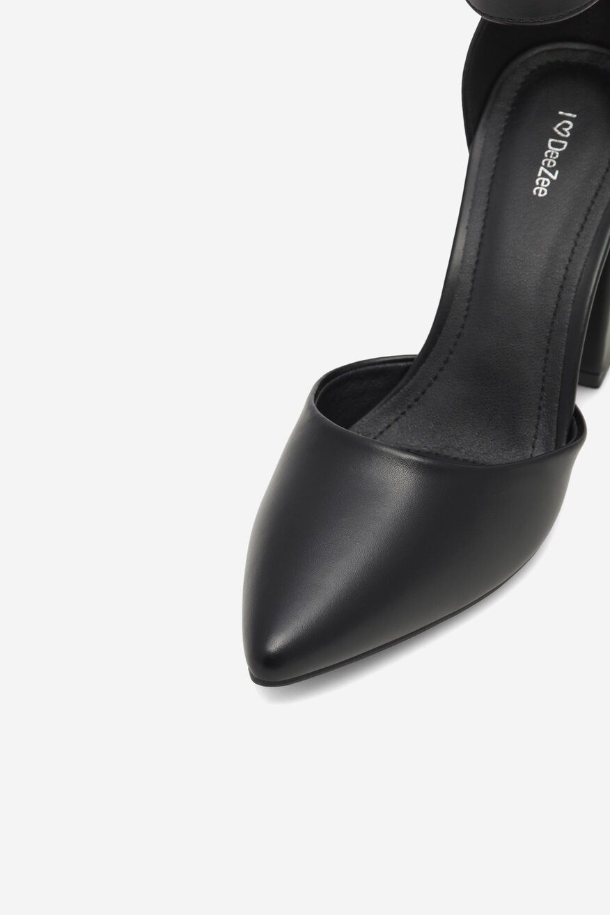 Czółenka na słupku