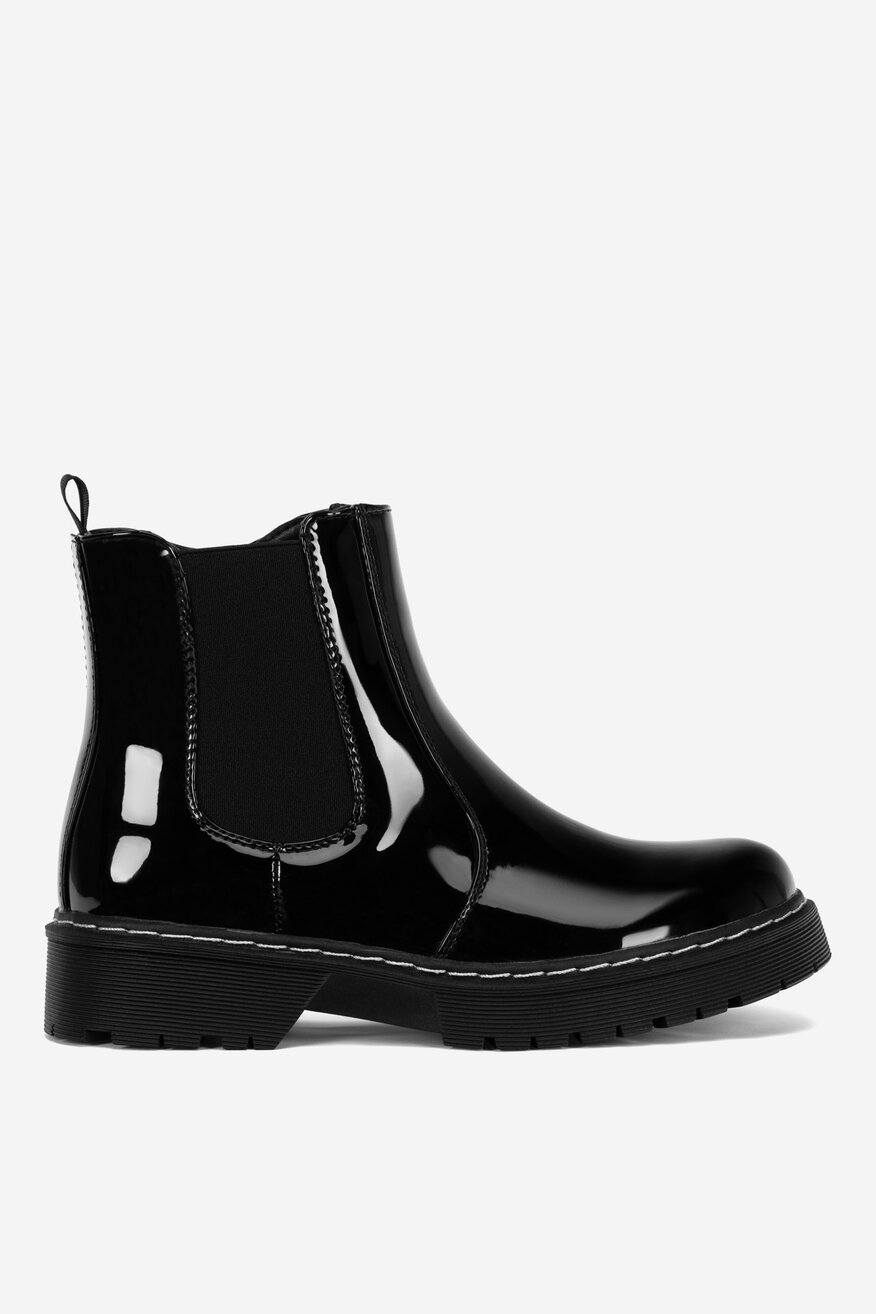 Sztyblety lakierowane