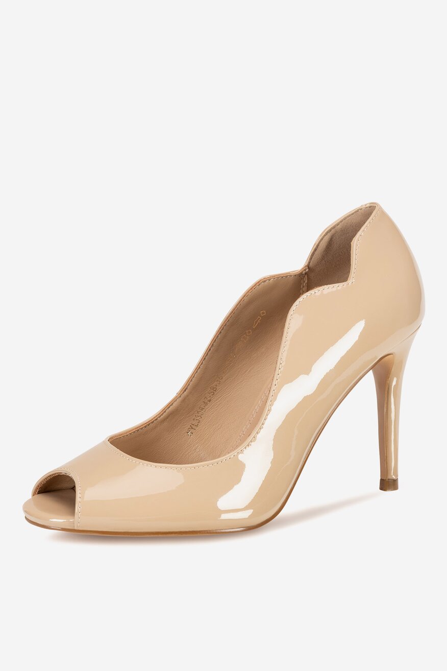 Czółenka skórzane