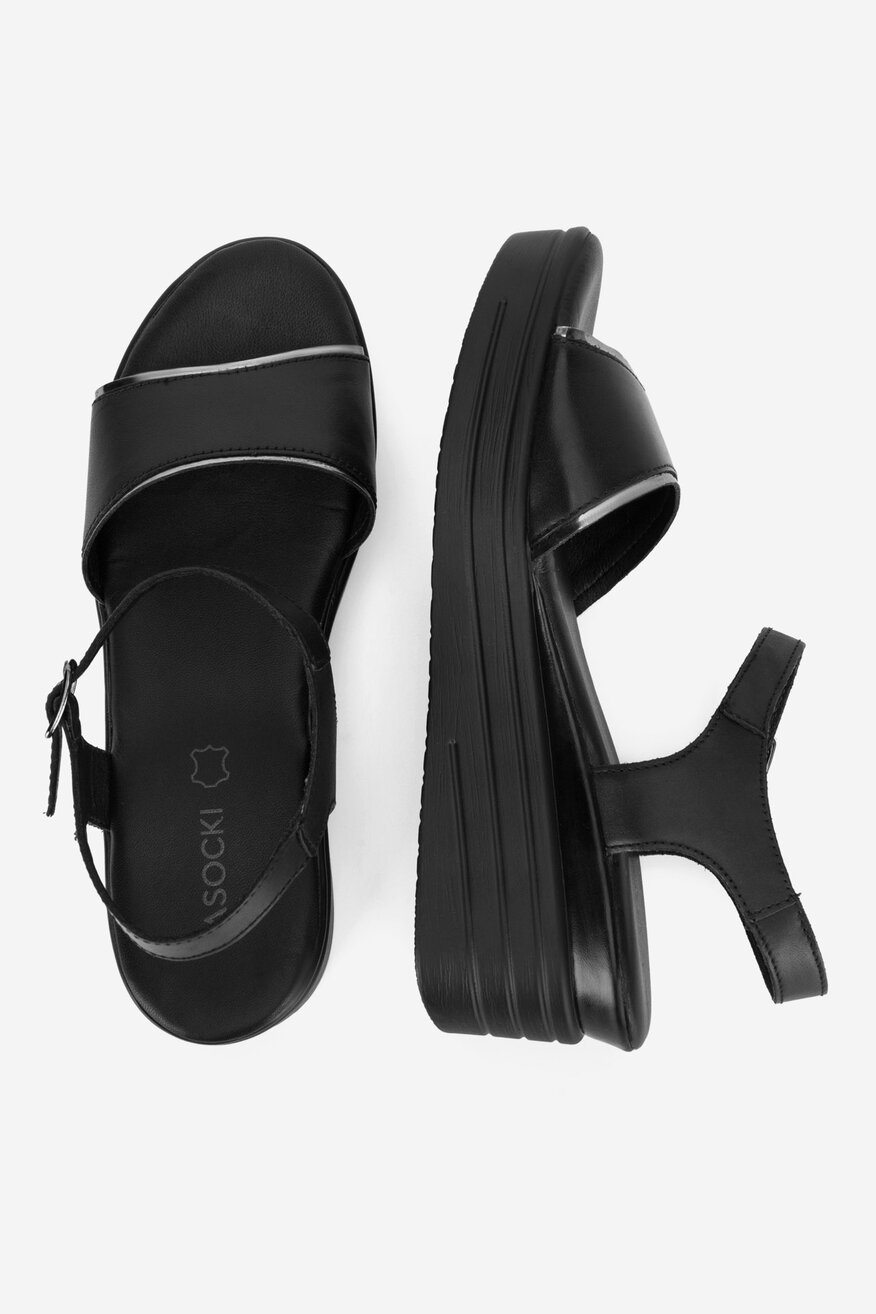 Sandały skórzane na koturnie