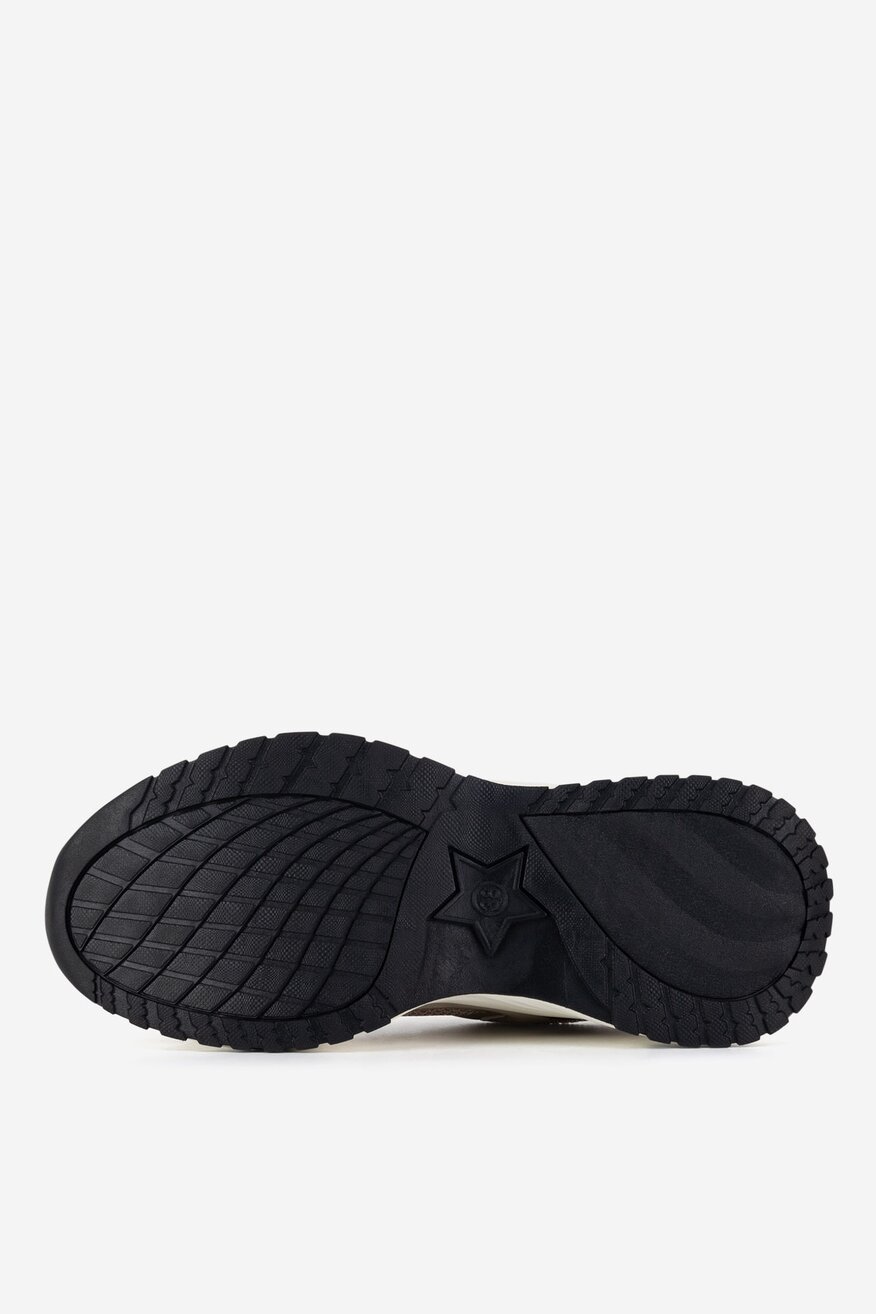 Sneakersy na grubej podeszwie