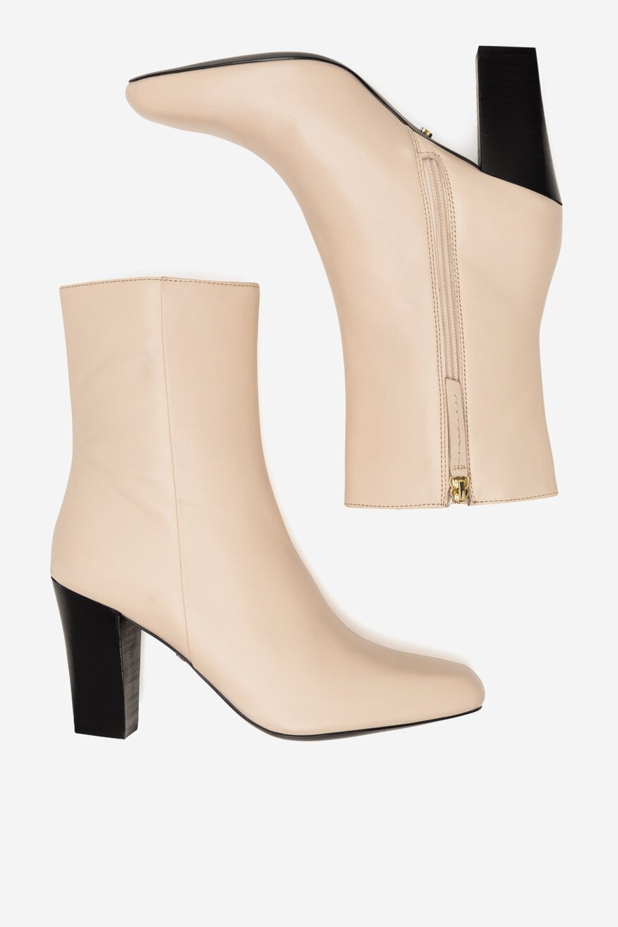 Botki skórzane na słupku