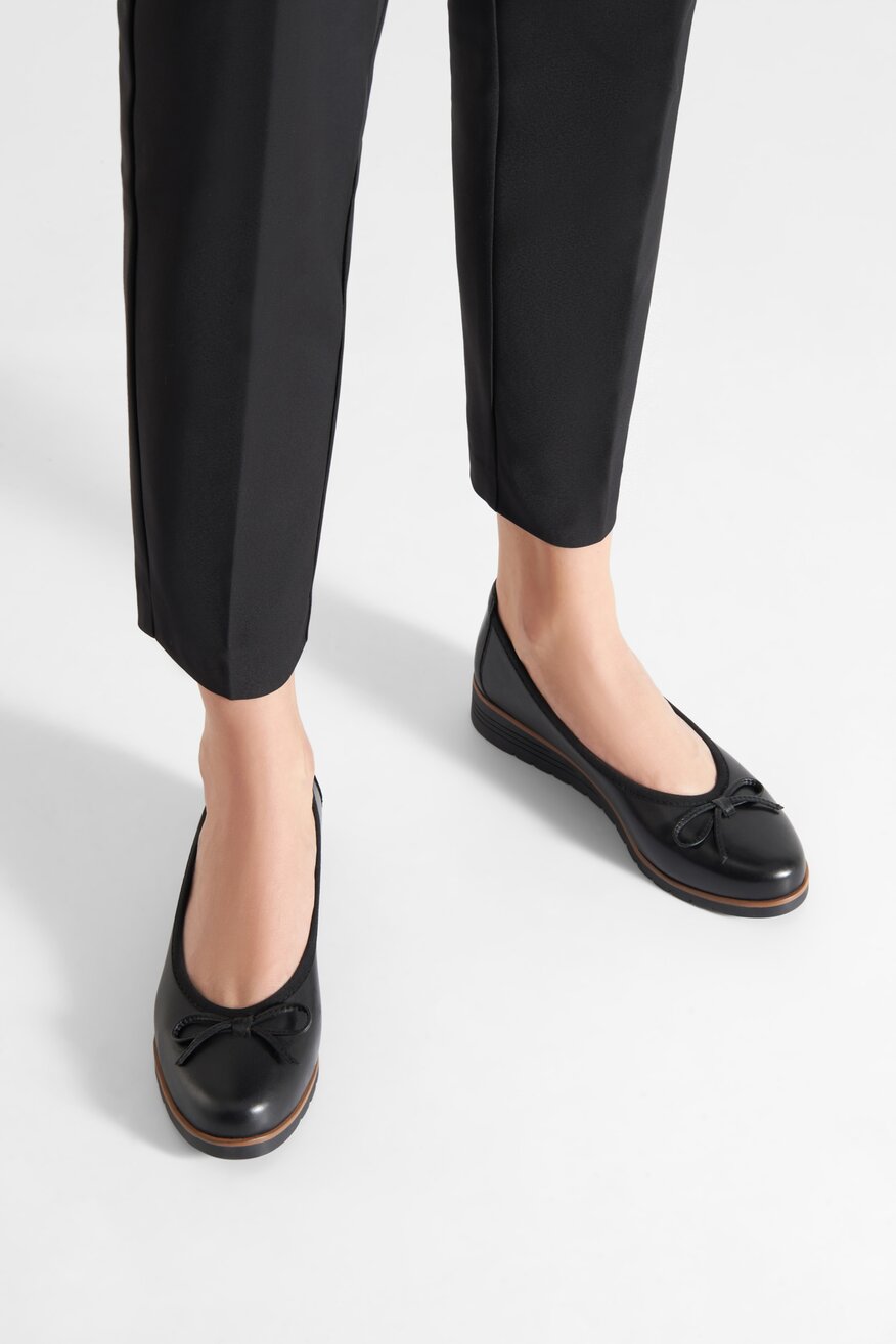 Baleriny skórzane na koturnie