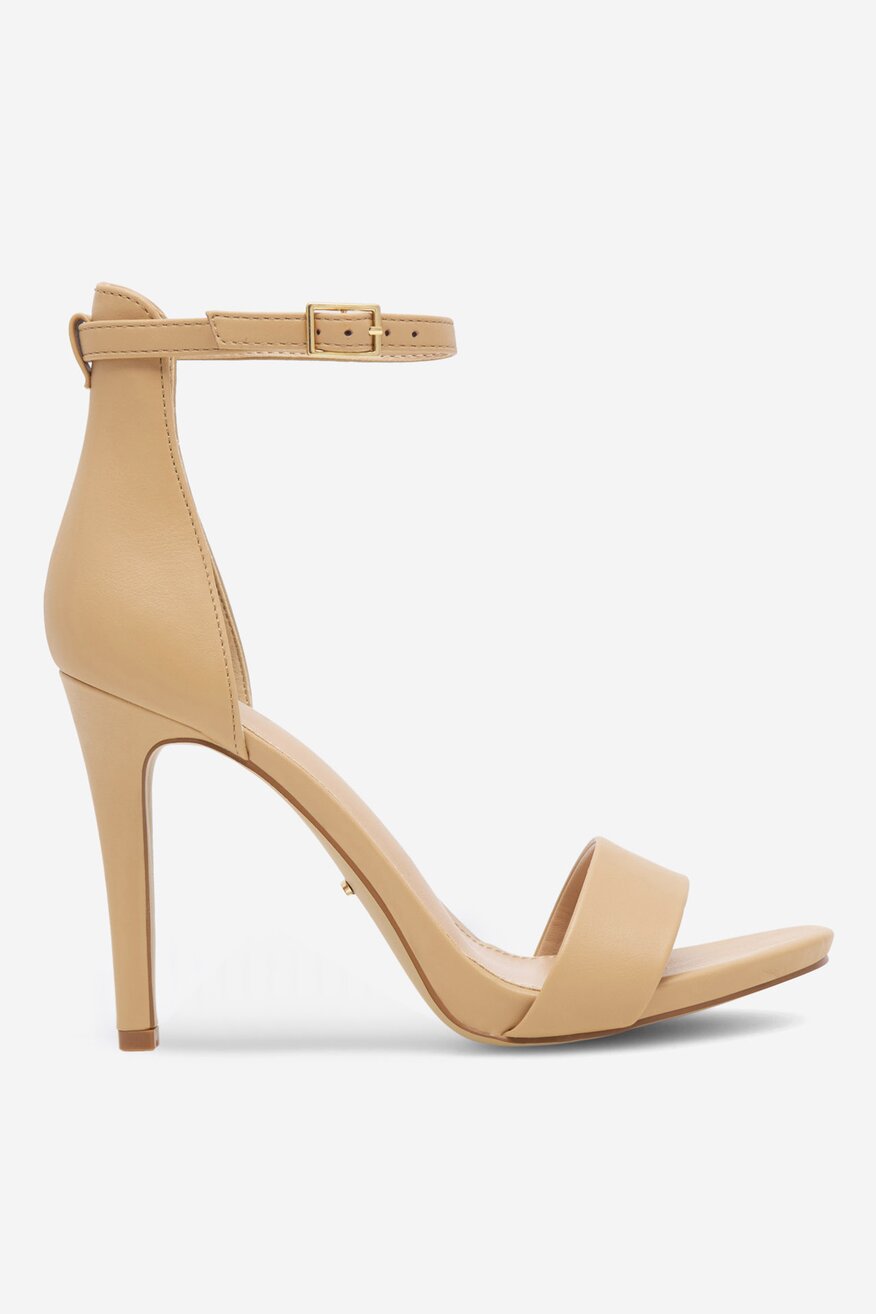 Sandały na szpilce