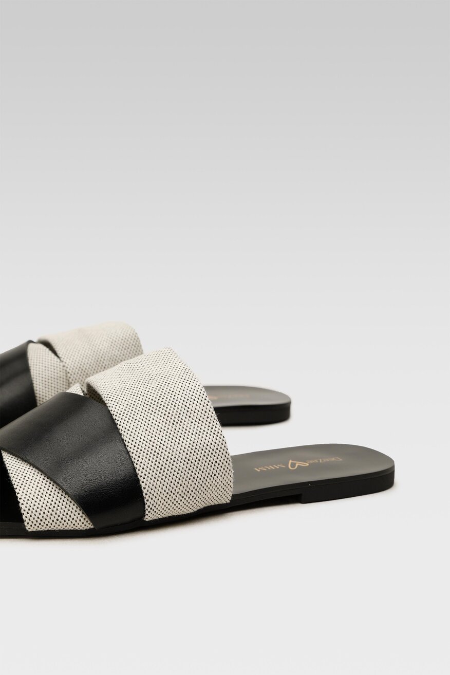 Klapki z łączonych materiałów