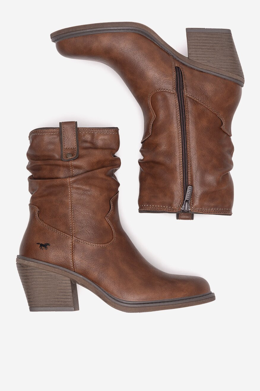 Botki ocieplane na słupku