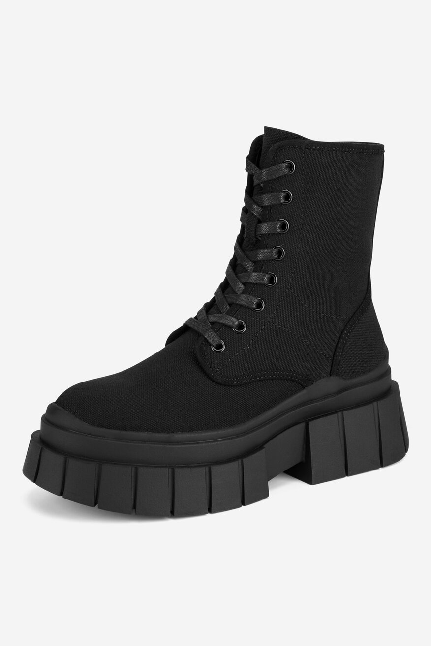 Trzewiki na platformie