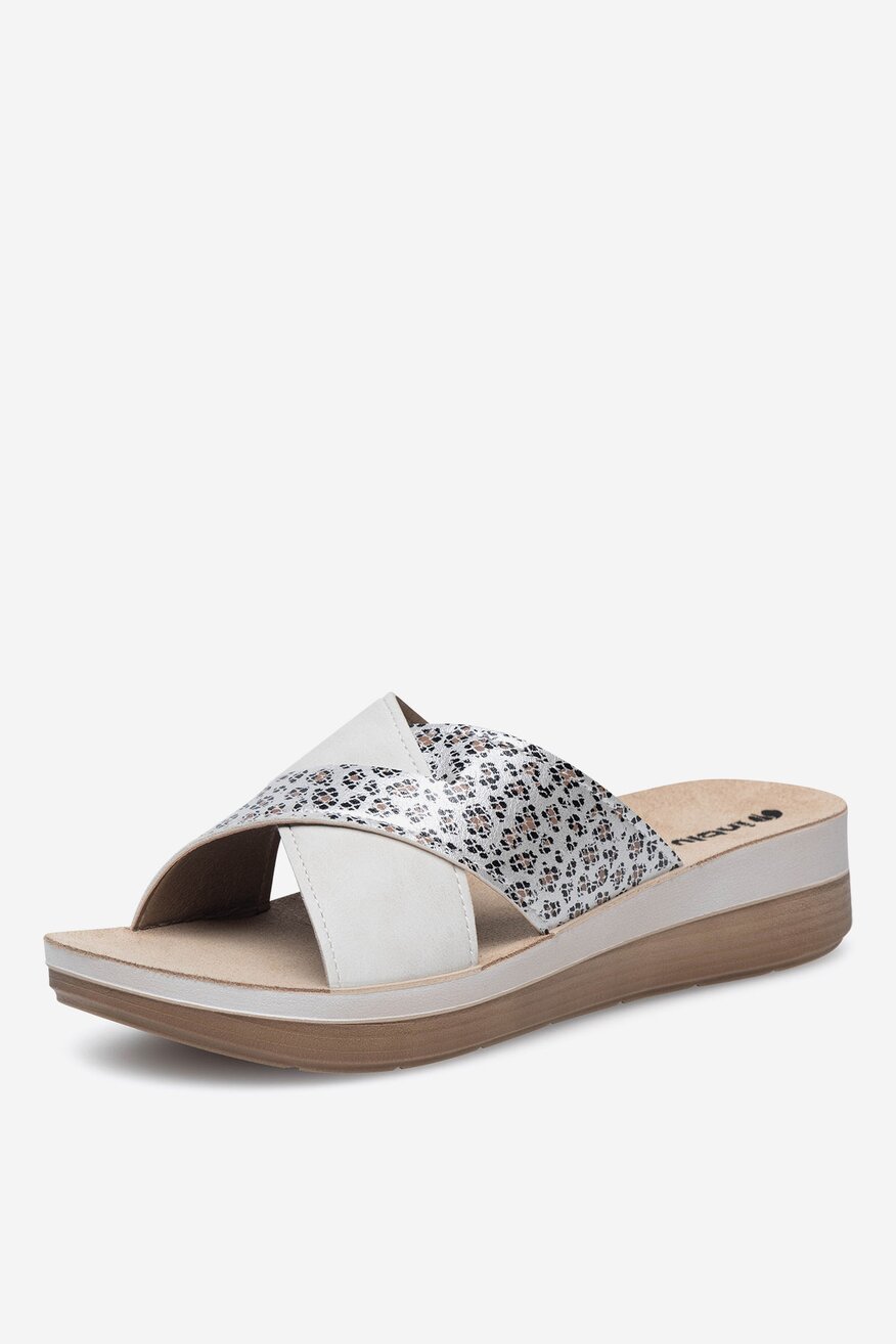 Inblu - Klapki na koturnie