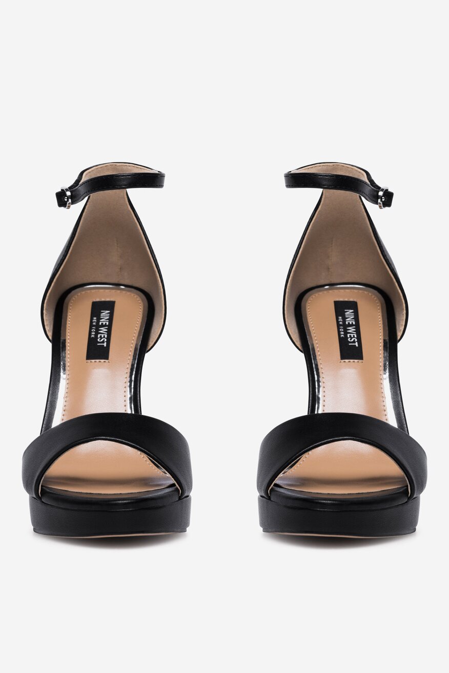 Sandały na szpilce