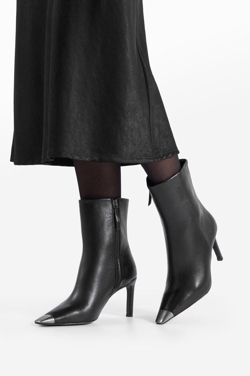 Botki skórzane na szpilce