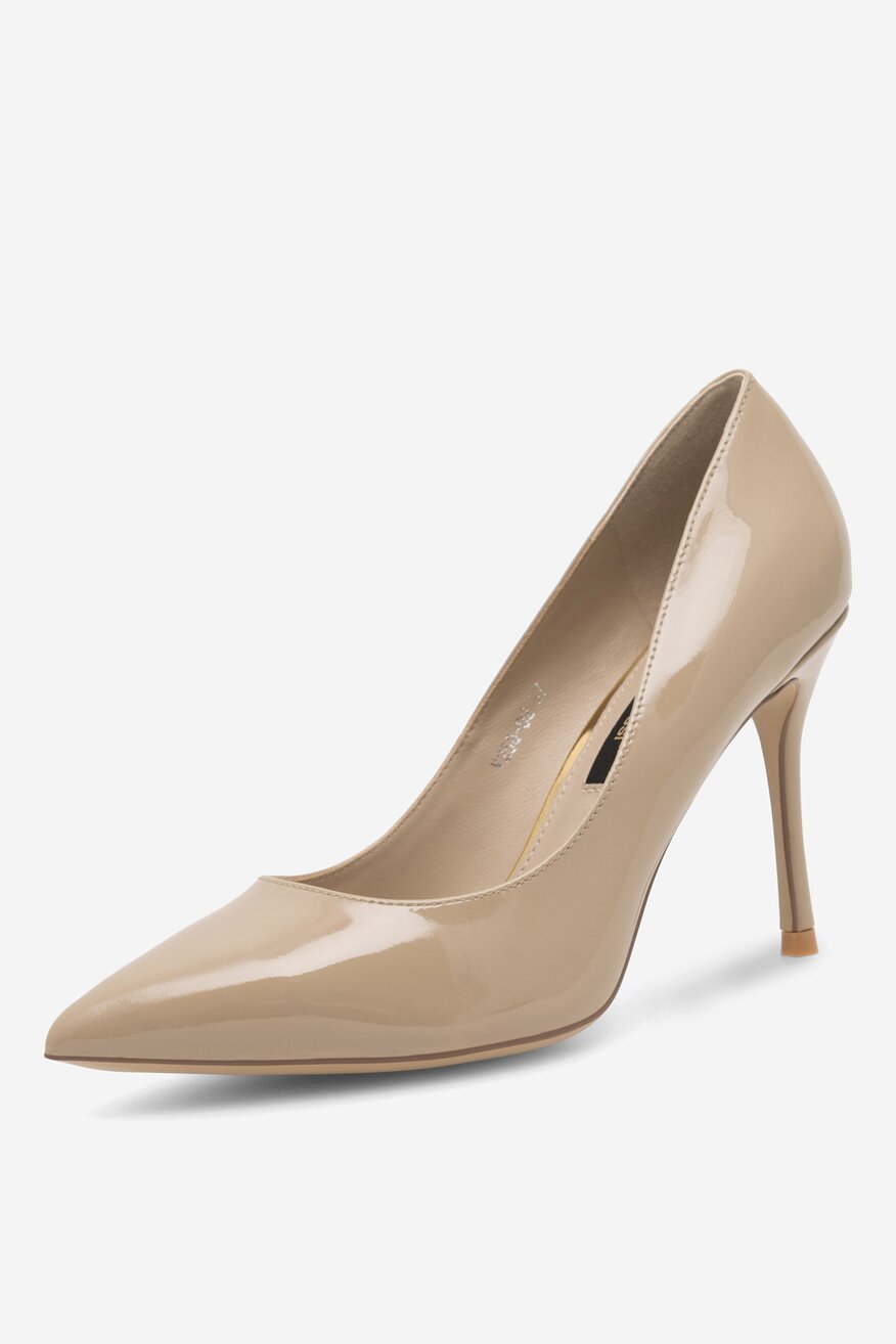 Czółenka skórzane na szpilce