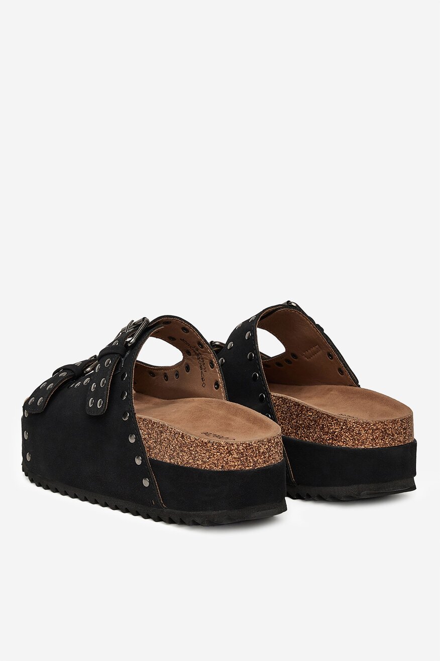 Klapki na platformie