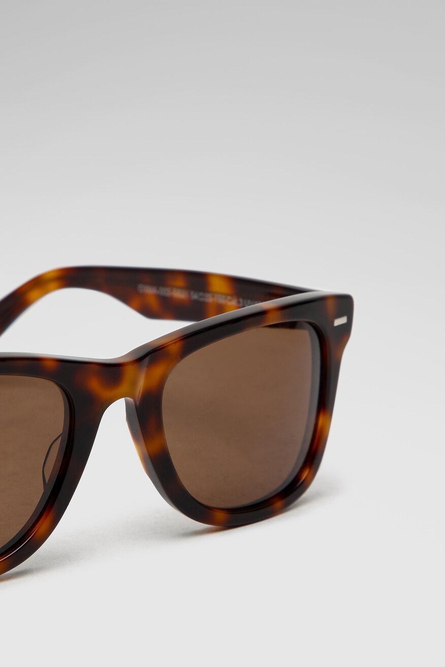 Okulary przeciwsłoneczne brązowe