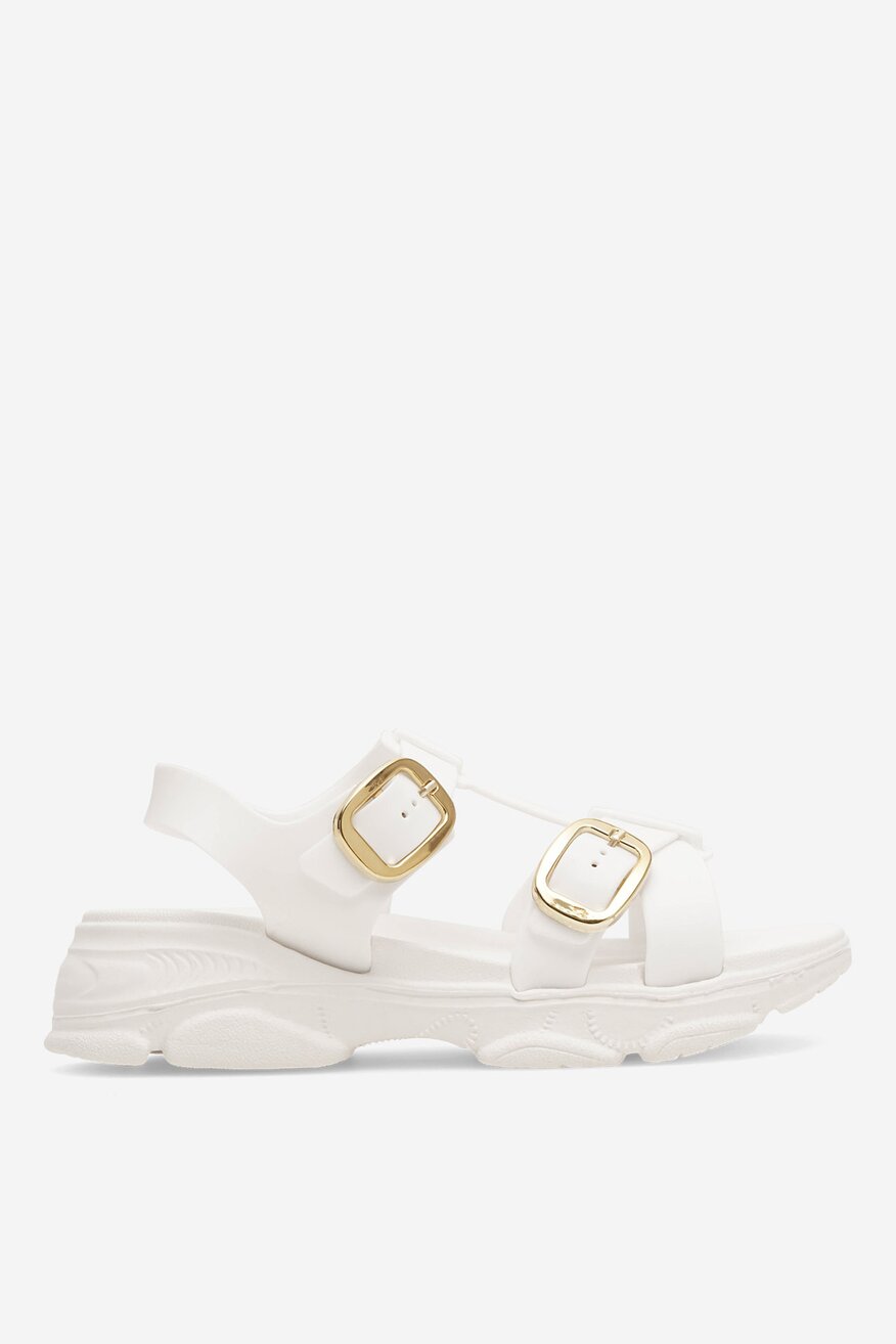 Sandały na grubej podeszwie