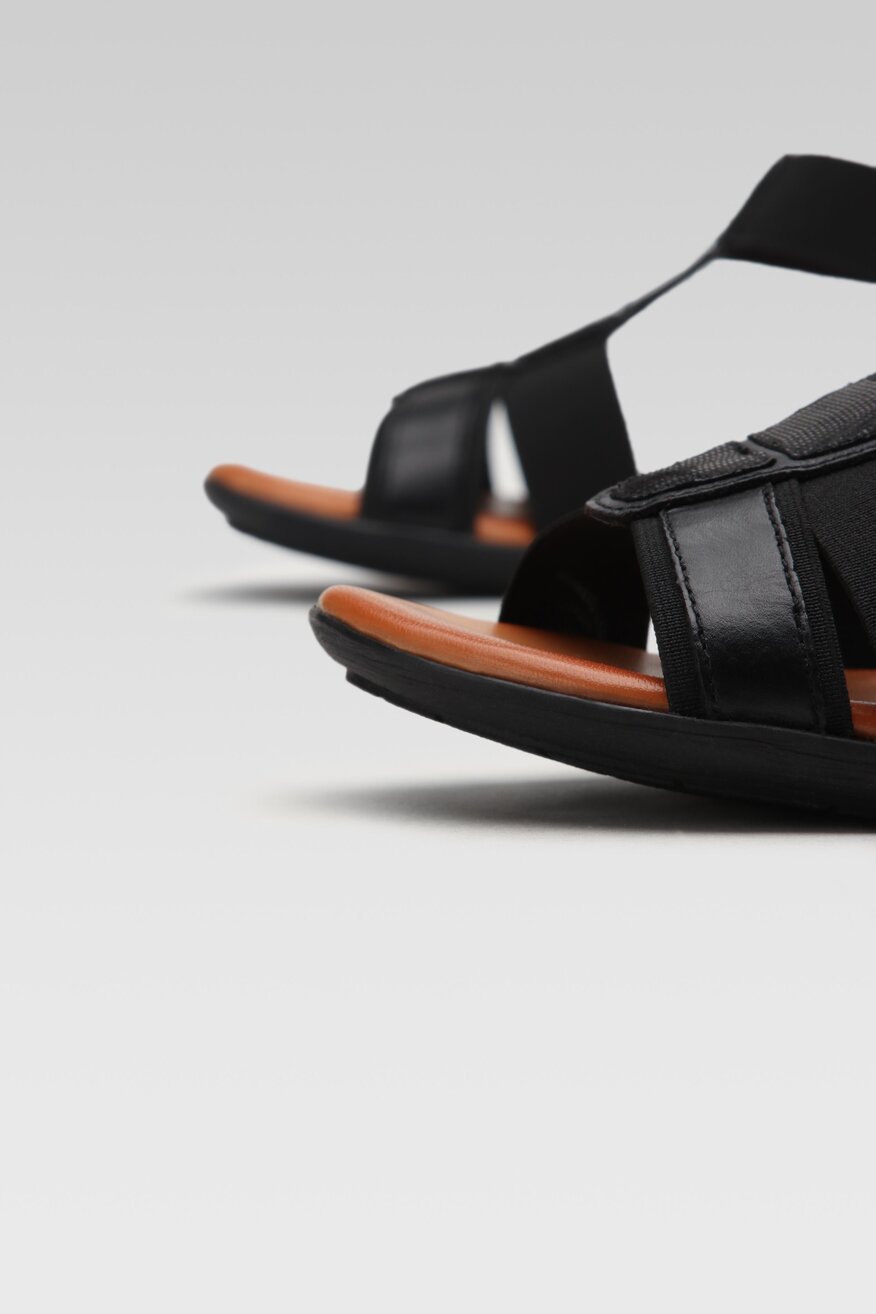 Skórzane sandały czarne