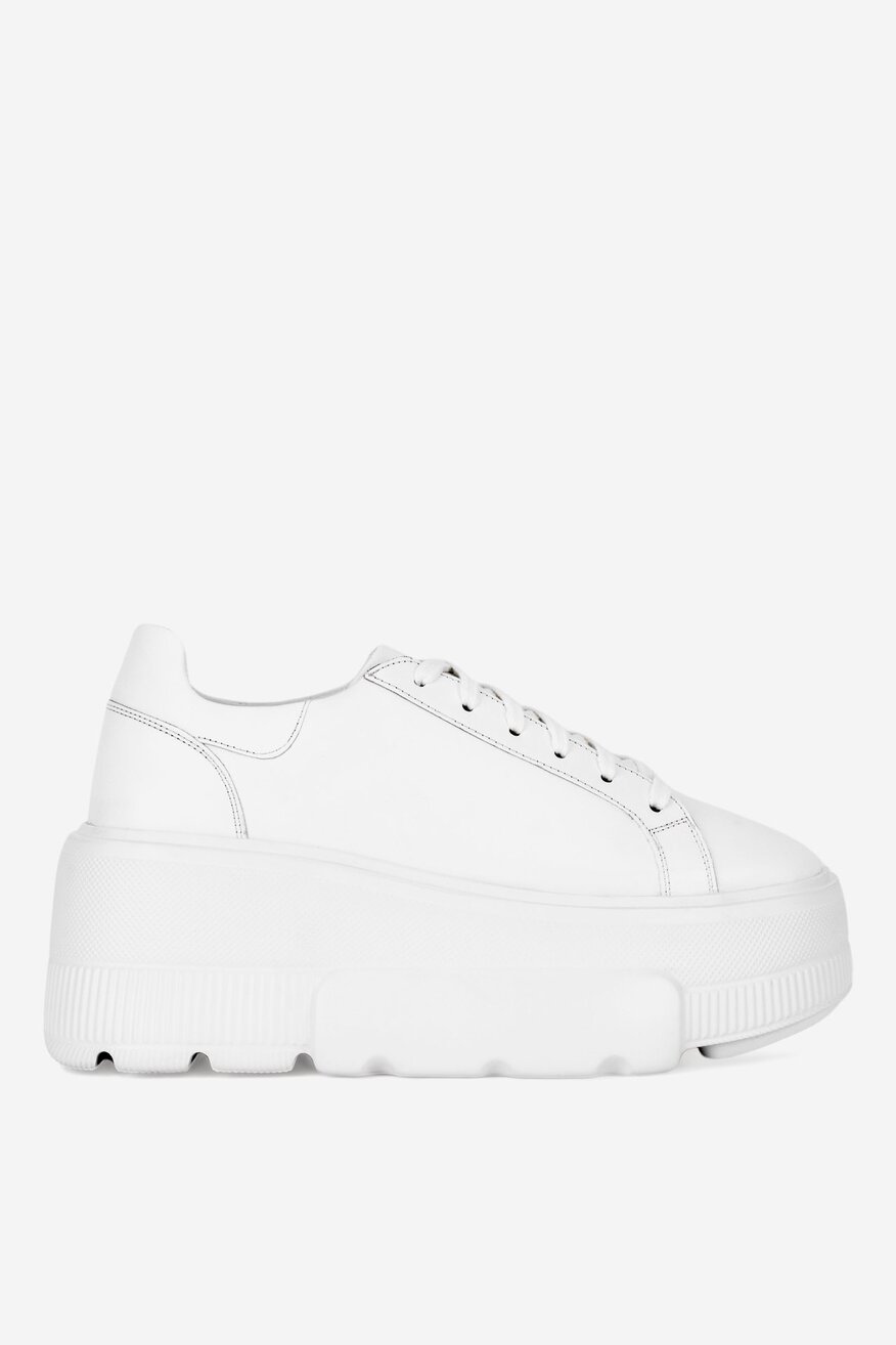 Sneakersy skórzane na platformie