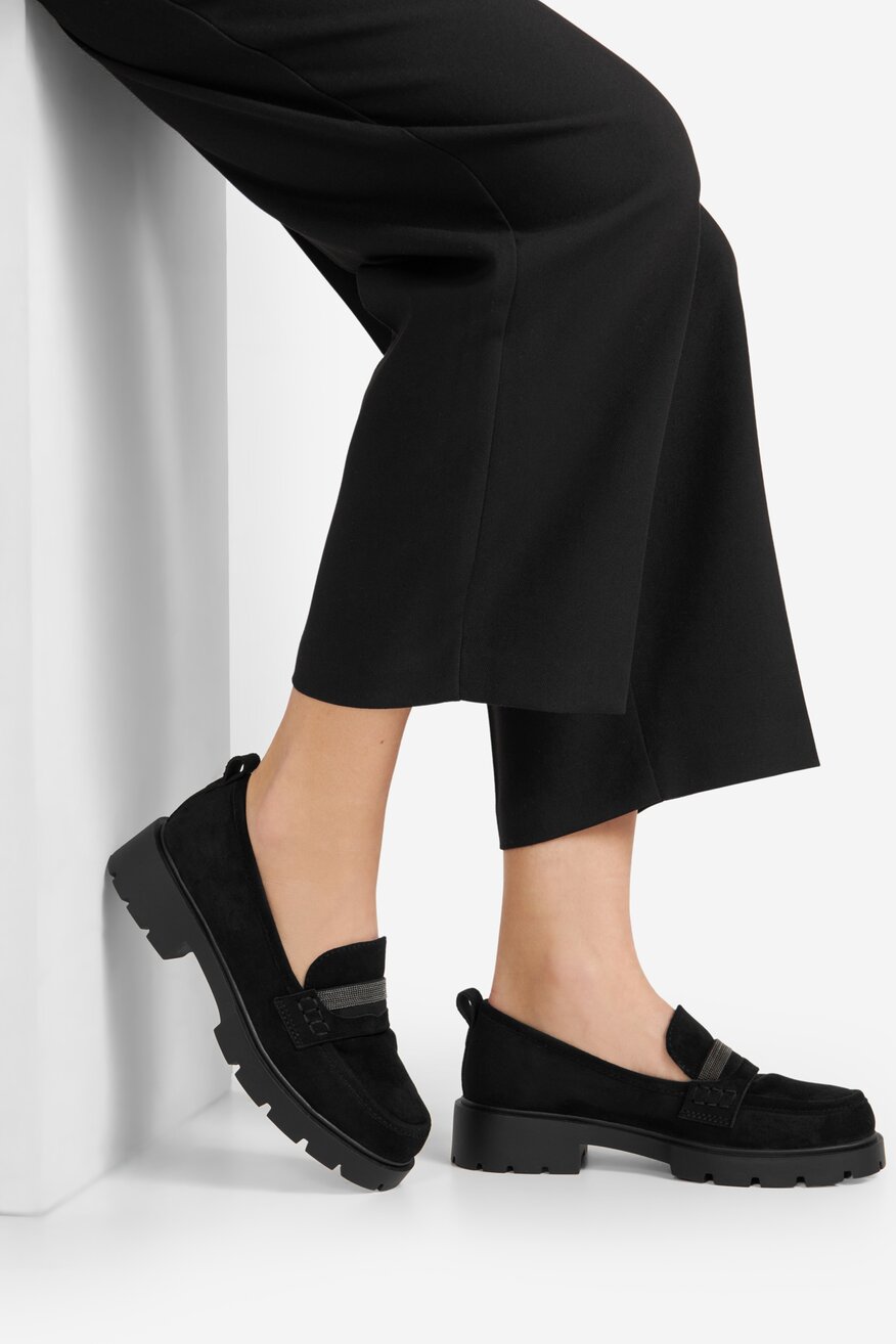 Loafersy na grubej podeszwie