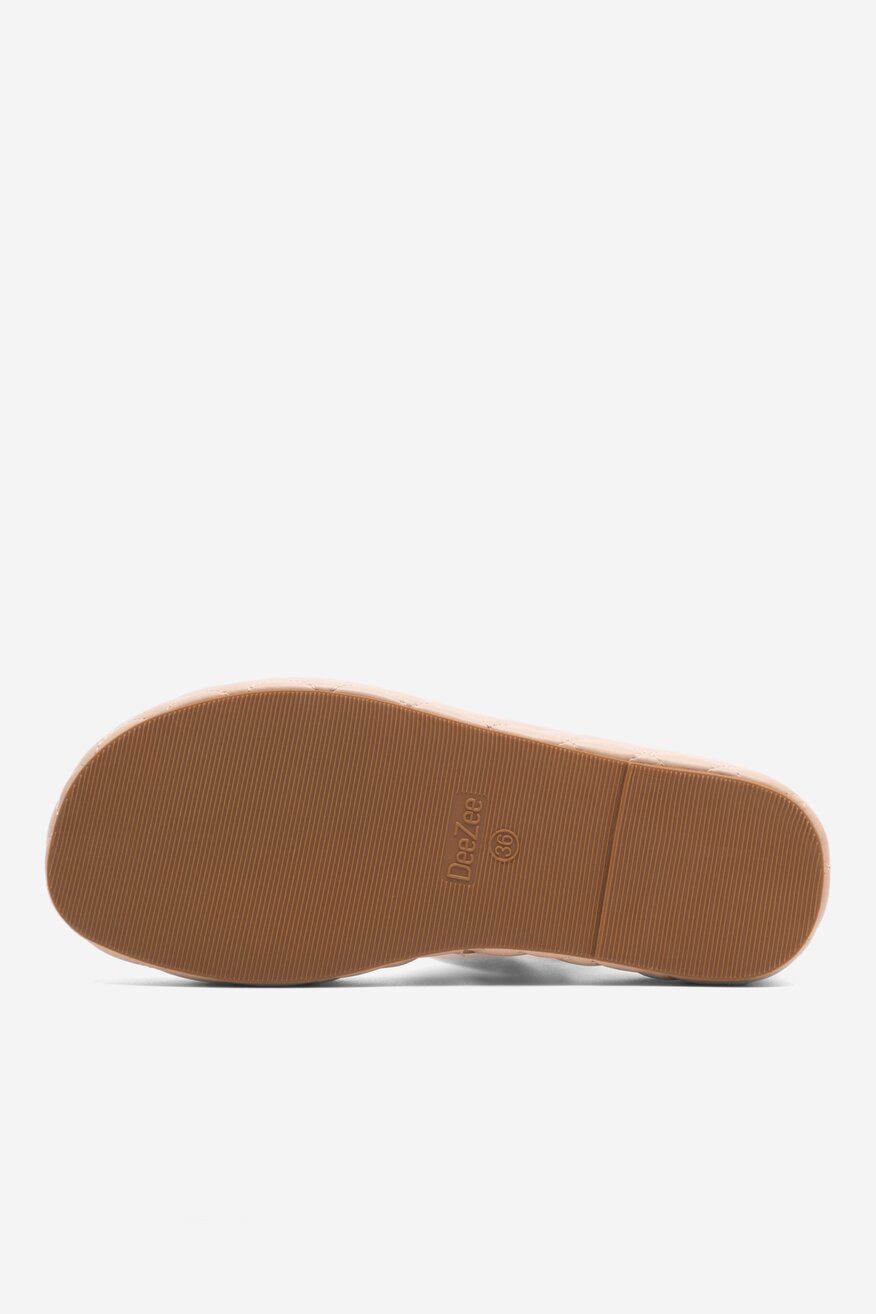 Sandały na platformie