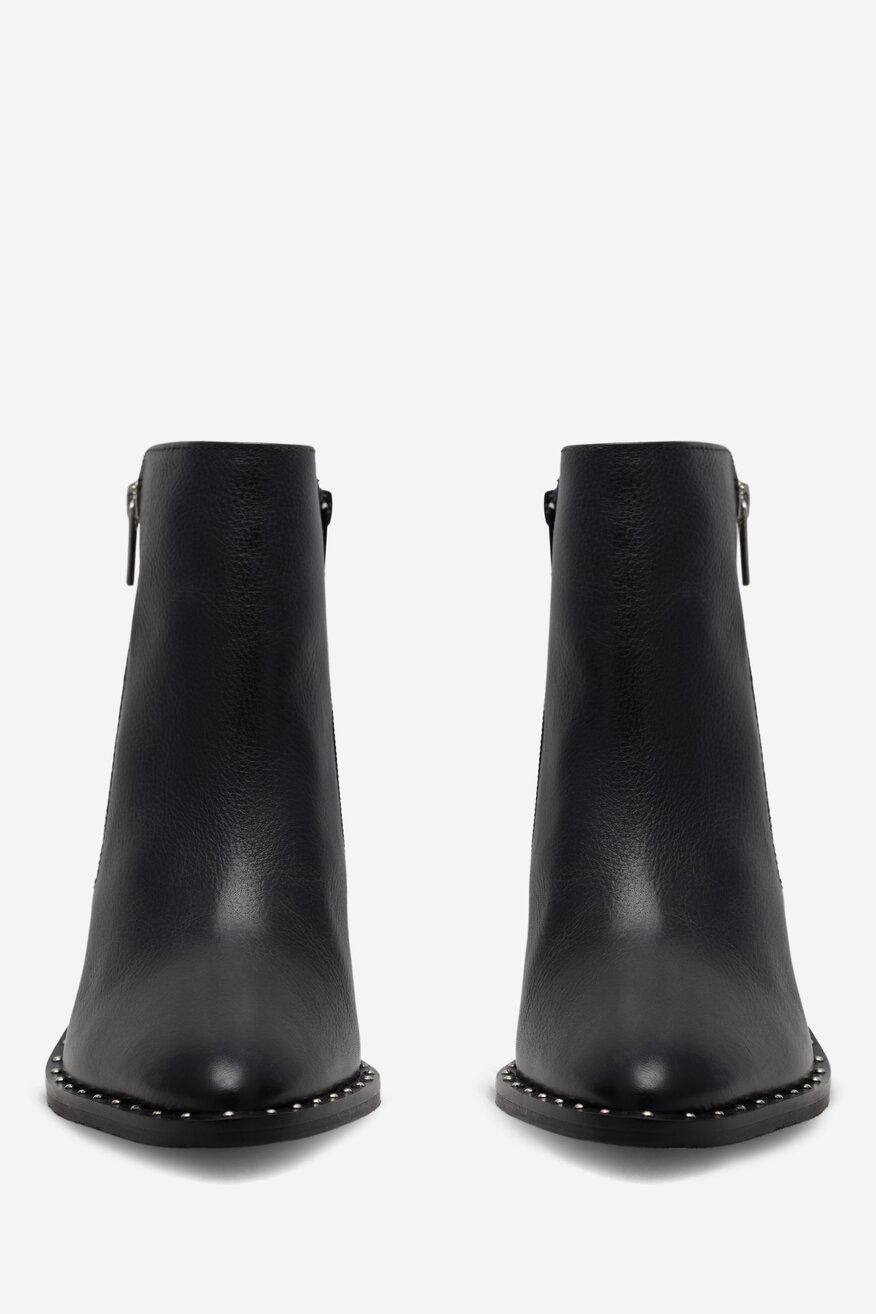 Botki skórzane na słupku