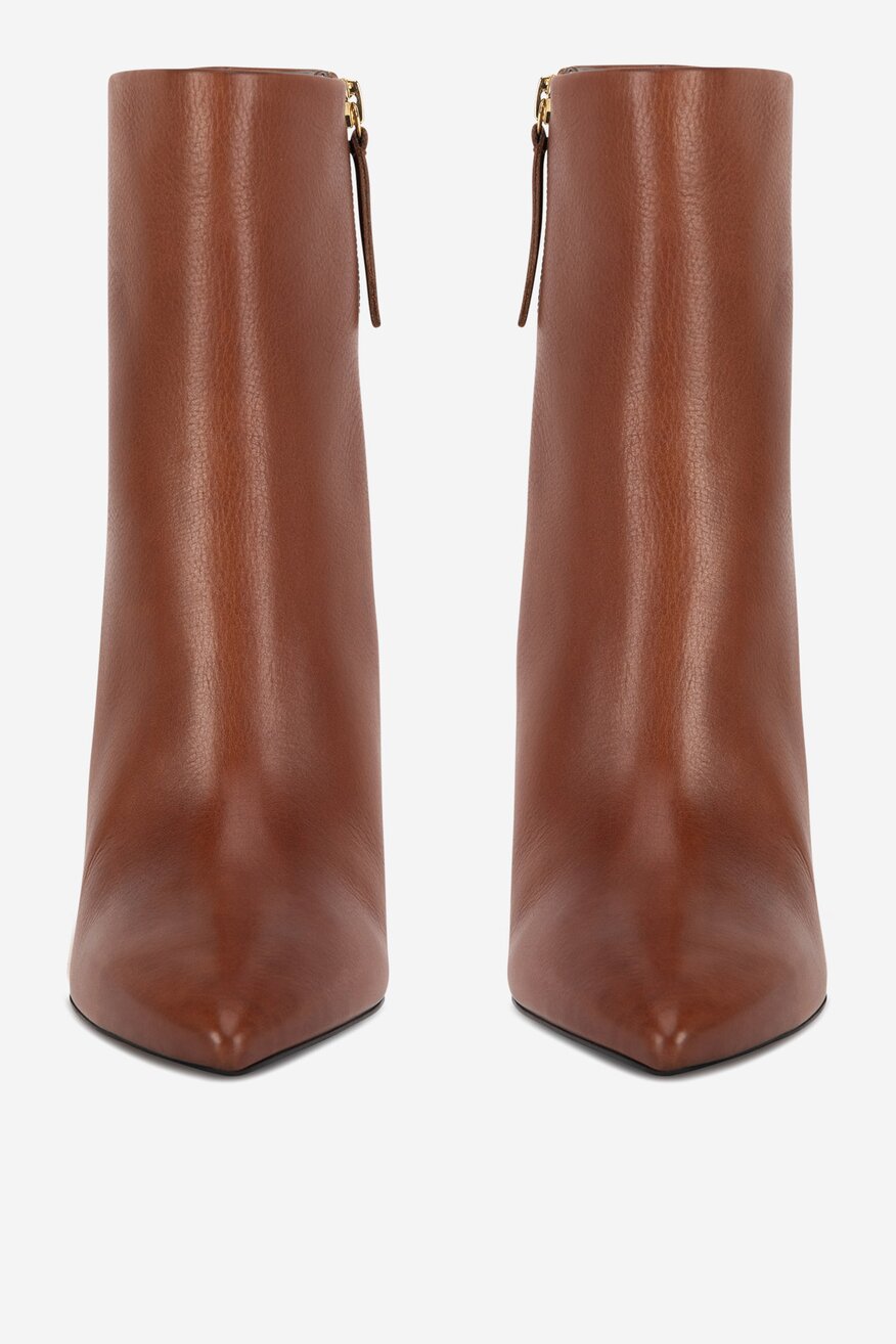 Botki skórzane na słupku