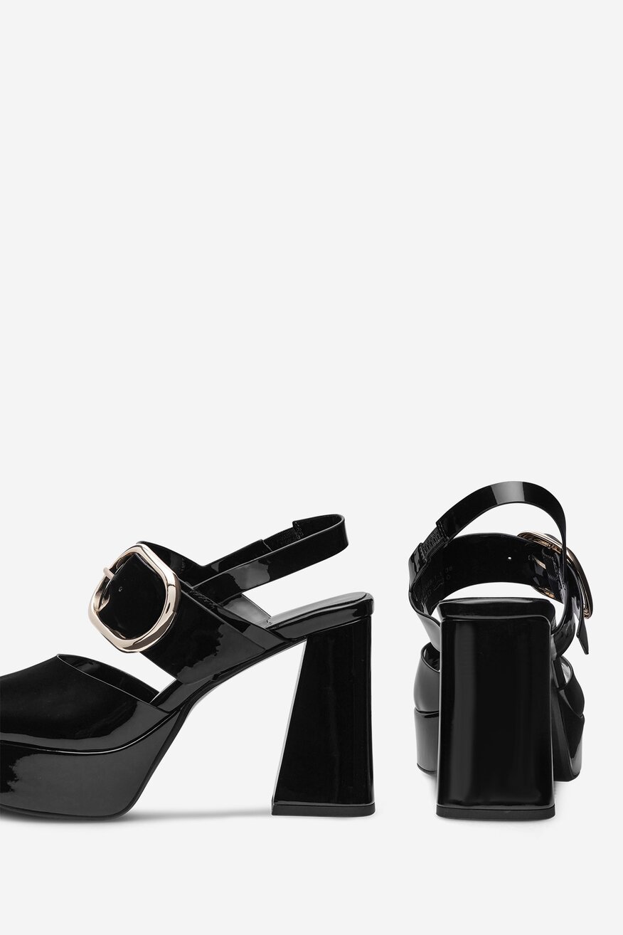 Sandały skórzane na słupku