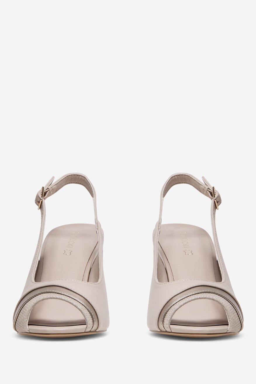 Sandały skórzane na słupku